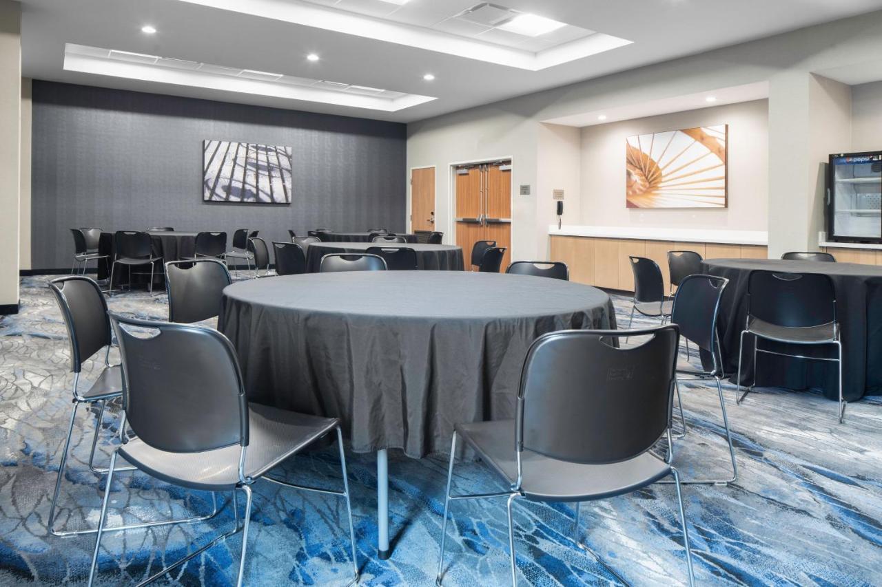 Fairfield By Marriott & Dallas 3*